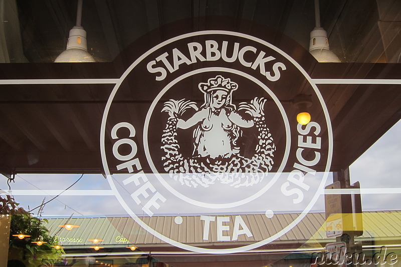 Die erste Starbucks-Filiale am Pike Place Market in Seattle, U.S.A.