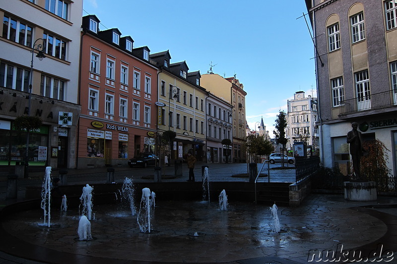 Die Fußgängerzone Masaryka in Karlsbad, Tschechien