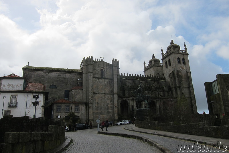 Die Kathedrale von Porto, Portugal