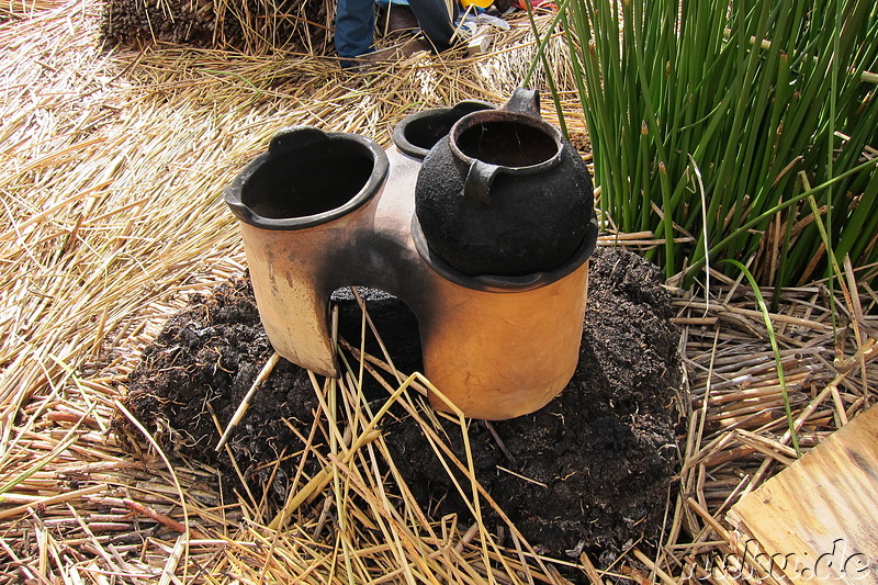 Die treibenden Inseln der Uros auf dem Titicaca-See, Peru