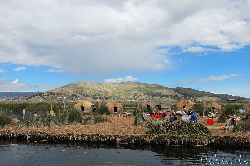 Die treibenden Inseln der Uros auf dem Titicaca-See, Peru