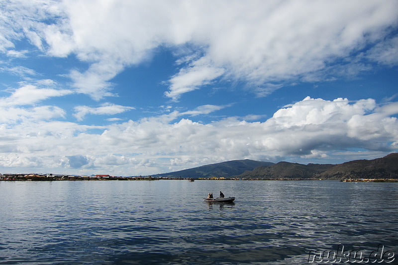 Die treibenden Inseln der Uros auf dem Titicaca-See, Peru