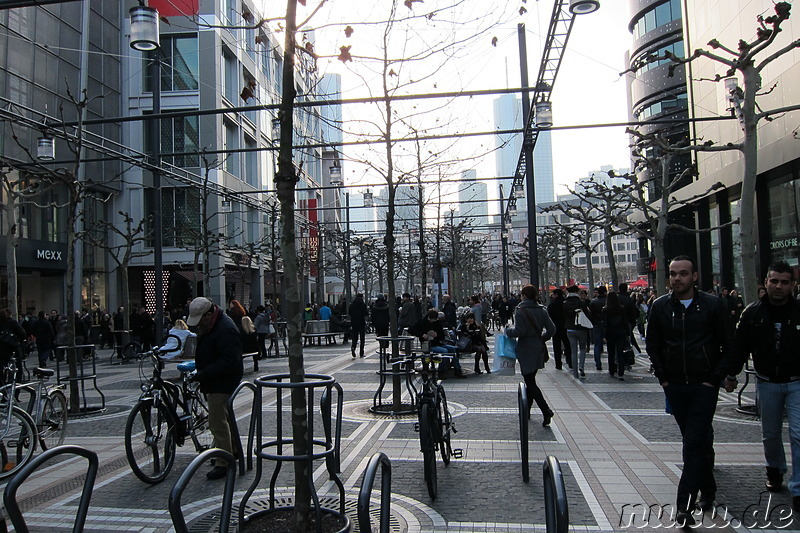 Die Zeil - Frankfurts zentrale Einkaufspassage