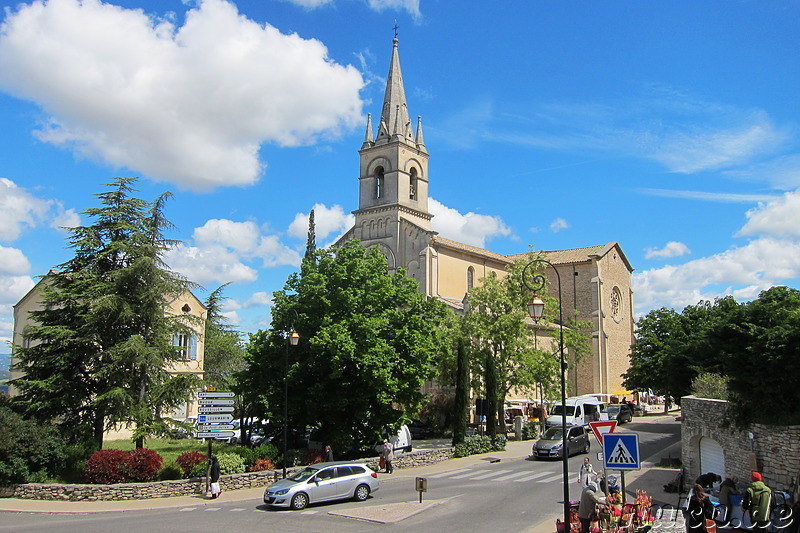 Eglise Neuve - Kirche in Bonnieux im Naturpark Luberon, Frankreich