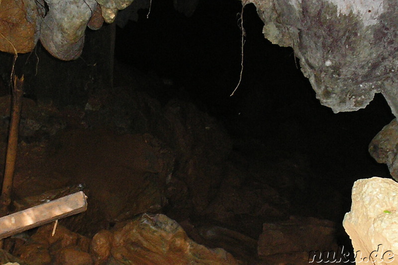 Eingang zur Tham Loup Höhle