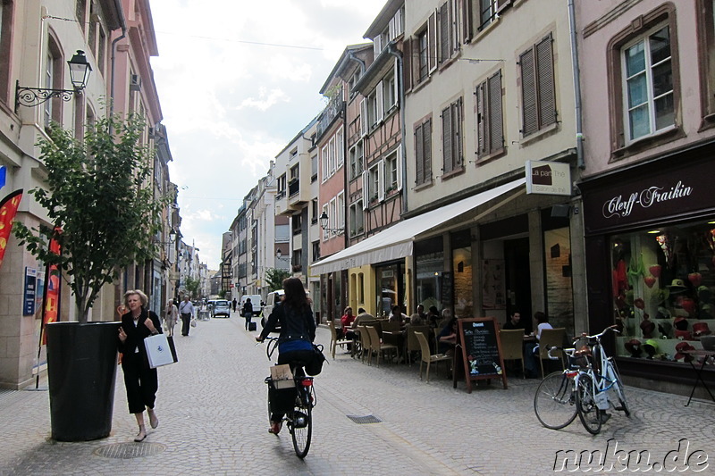 Einkaufsstrasse Grand Rue in Strasbourg, Frankreich