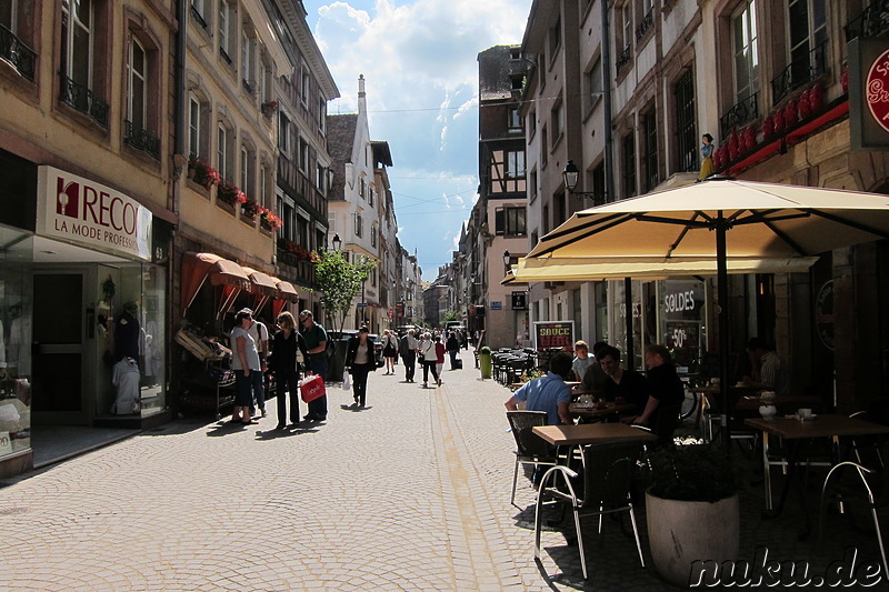 Einkaufsstrasse Grand Rue in Strasbourg, Frankreich