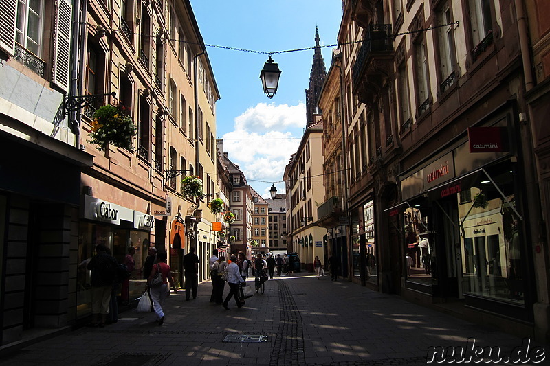 Einkaufsstrasse Grand Rue in Strasbourg, Frankreich