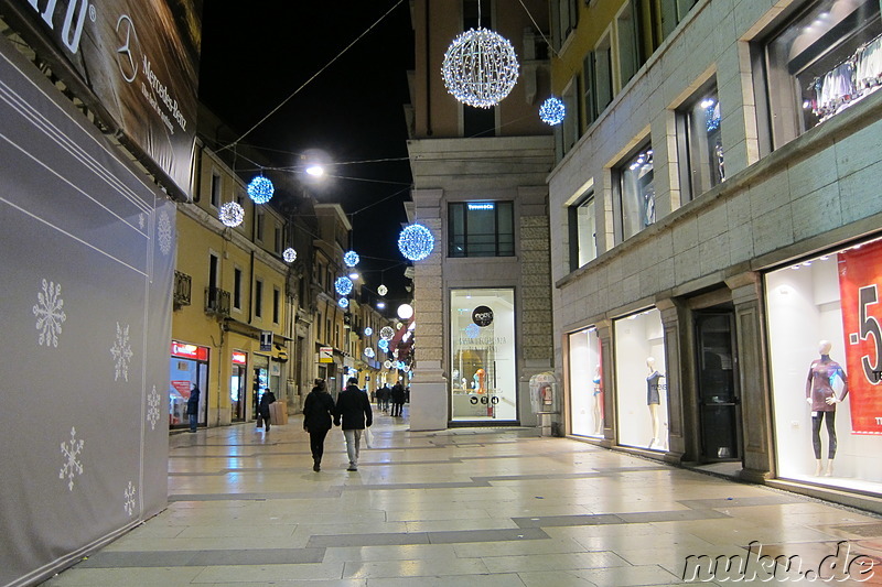 Einkaufsstraße Via G Mazzini in Verona, Italien