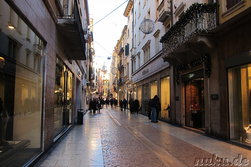 Einkaufsstraße Via G Mazzini in Verona, Italien