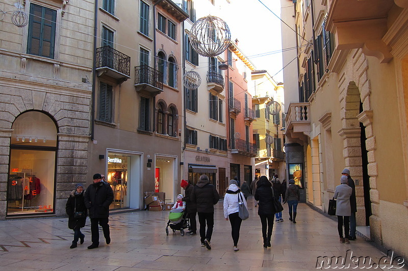 Einkaufsstraße Via G Mazzini in Verona, Italien