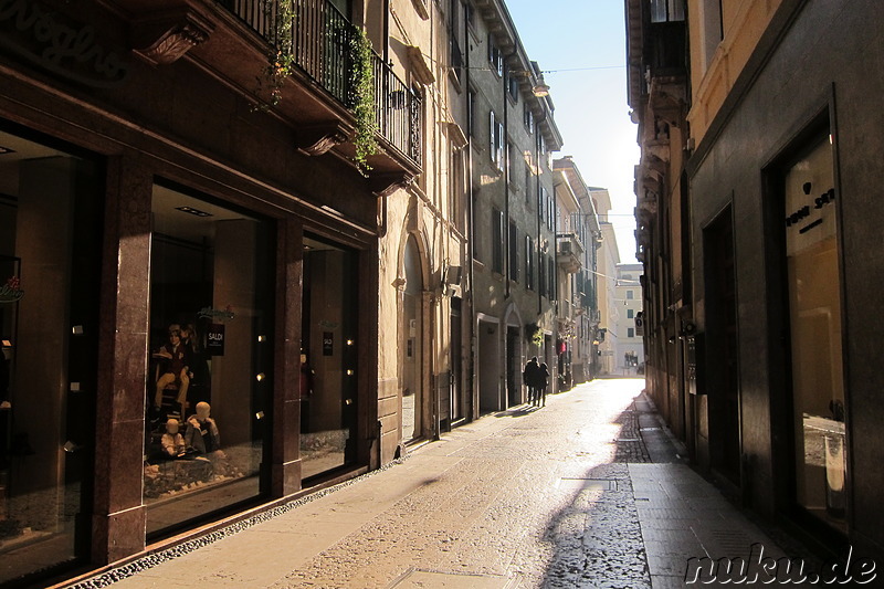 Einkaufsstraße Via G Mazzini in Verona, Italien