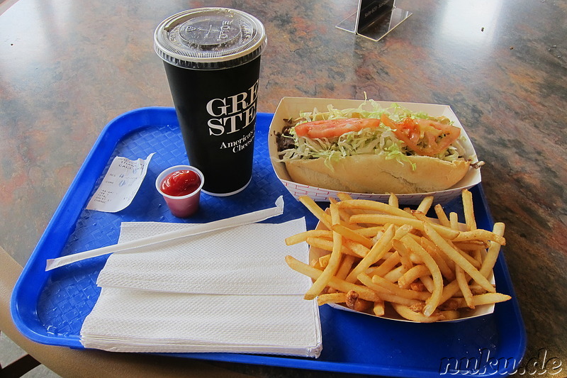 Fast Food im Foodcourt vom Seattle Premium Outlet bei Seattle, U.S.A.