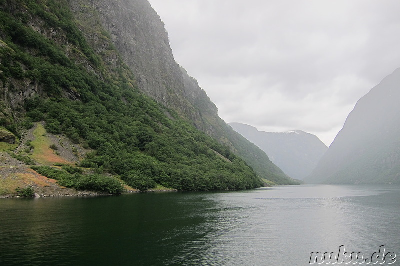 Fjordkreuzfahrt von Gudvangen nach Flam in Norwegen