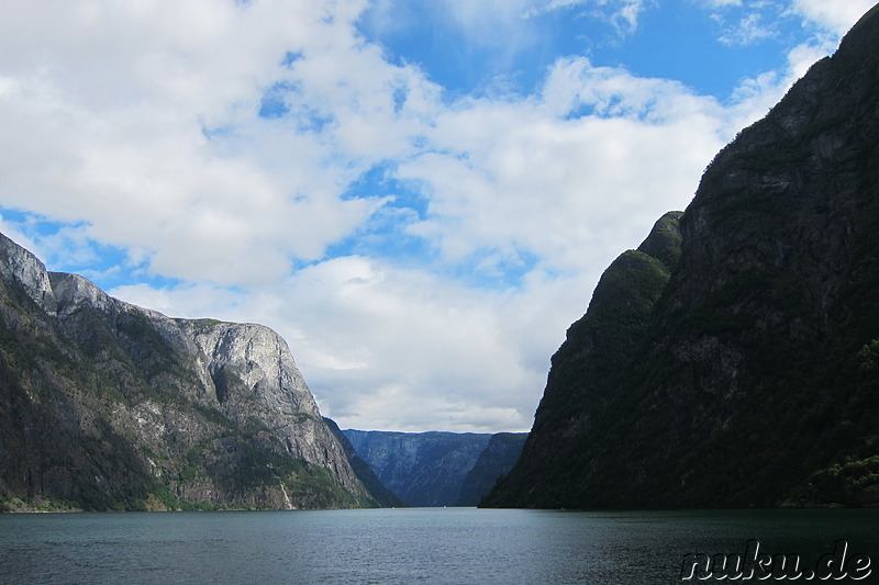 Fjordkreuzfahrt von Gudvangen nach Flam in Norwegen