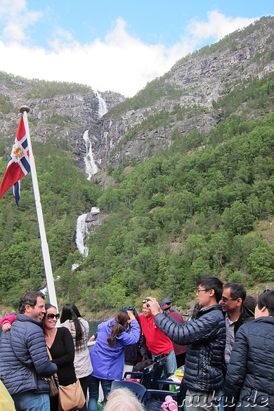 Fjordkreuzfahrt von Gudvangen nach Flam in Norwegen