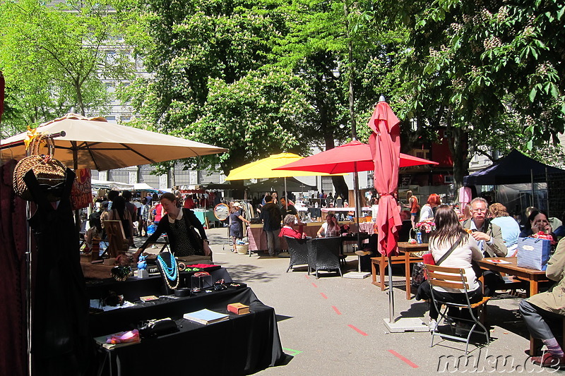 Flohmarkt am Zürichsee in Zürich, Schweiz