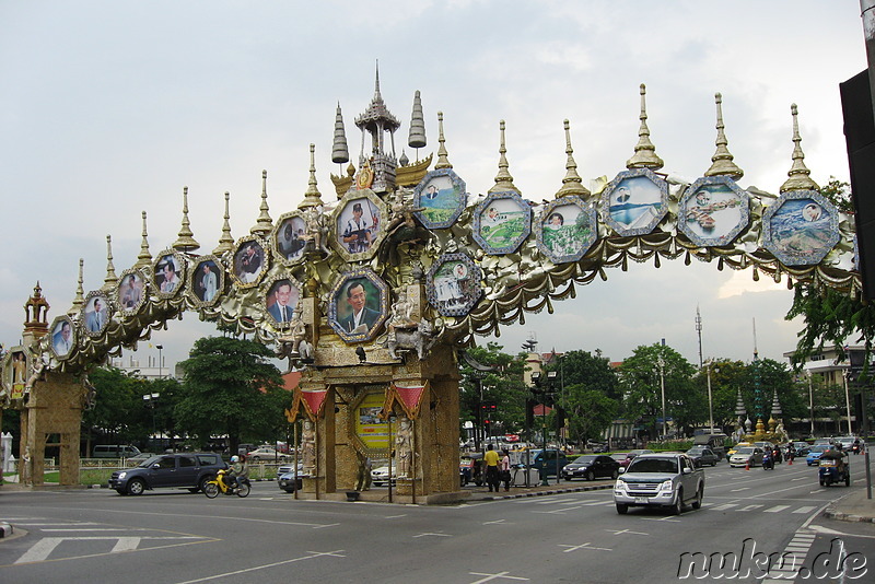 Fotos der Königsfamilie in Bangkok