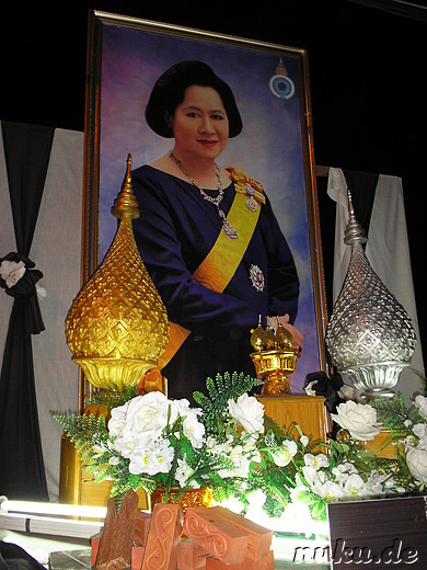 Fotos der Königsfamilie in Bangkok
