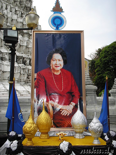 Fotos der Königsfamilie in Bangkok