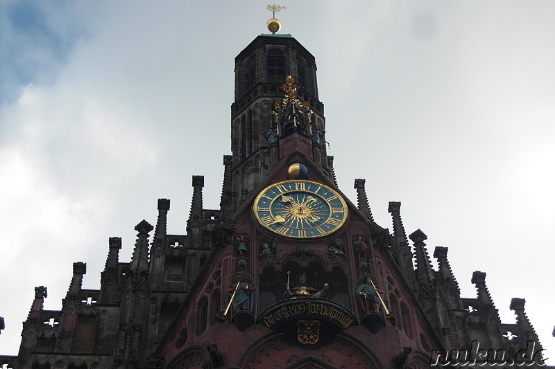 Frauenkirche am Hauptmarkt in Nürnberg