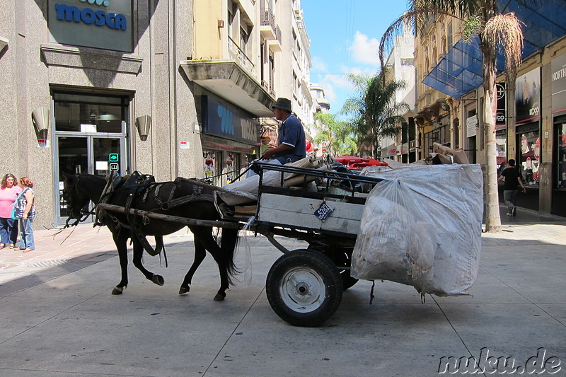 Fussgängerzone Sarandi Street in Montevideo, Uruguay