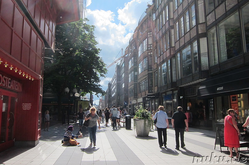 Fußgängerzone und Einkaufsviertel in Stockholm, Schweden