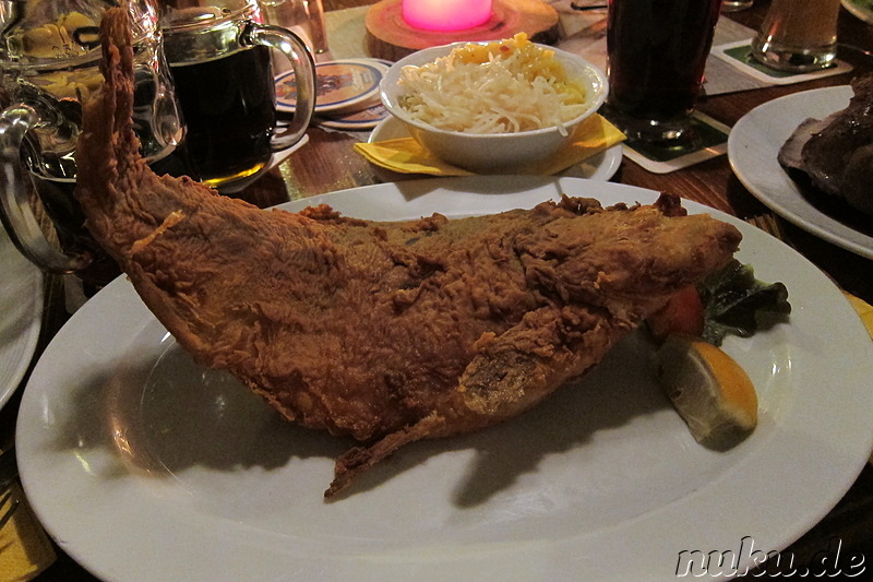 Gebackener Karpfen im Restaurant Hütt'n in Nürnberg