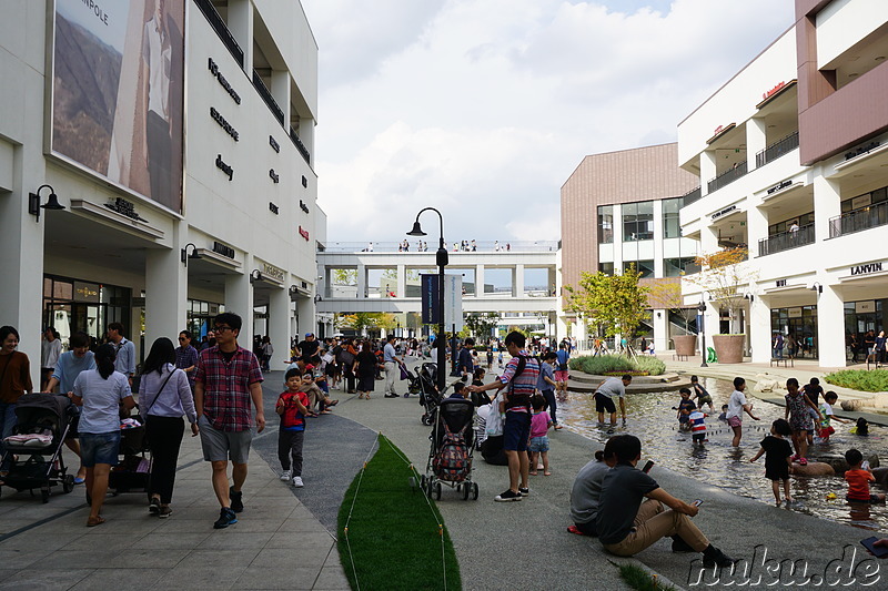 Gimpo Hyeondae Premium Outlet (김포현대프리미엄아울렛) in Gimpo, Gyeonggi-do, Korea