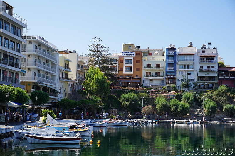 Hafen und Voulismeni-See in Agios Nikolaos auf Kreta, Griechenland