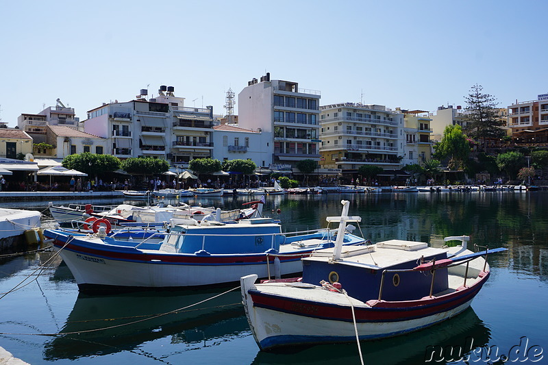 Hafen und Voulismeni-See in Agios Nikolaos auf Kreta, Griechenland