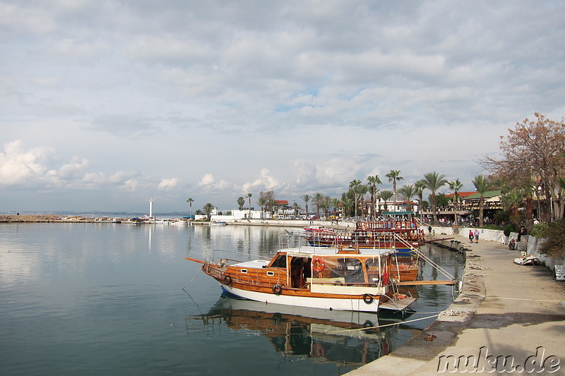 Hafenpromenade von Side in der Türkei