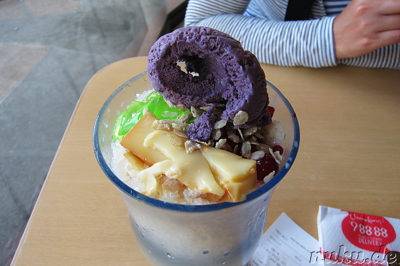 Halo-Halo Eiskrem von Chowking in Manila, Philippinen