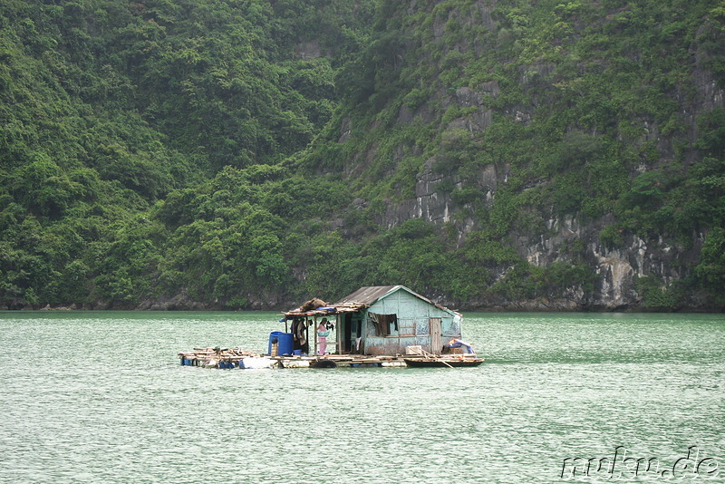 Hausboot in Halong Bay, Vietnam