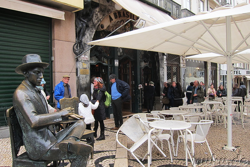 Historisches Cafe A Brasileira in Lissabon, Portugal