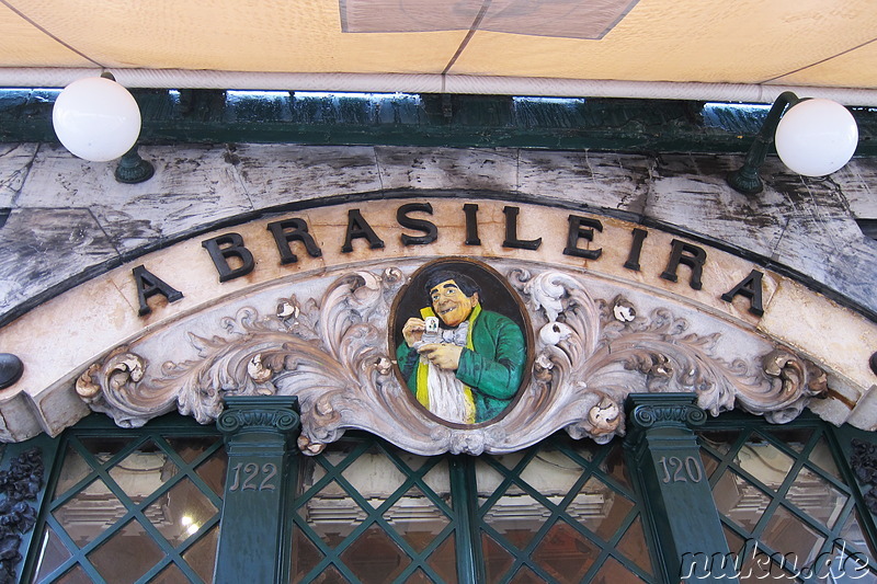 Historisches Cafe A Brasileira in Lissabon, Portugal