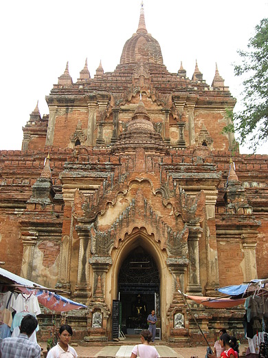 Htilominlo Pahto - Tempel in Bagan, Myanmar