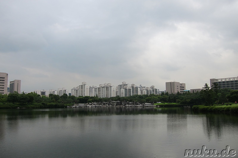 Ilsan Lake Park (일산호수공원), Gyeonggi-Do, Korea