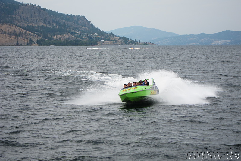 Im Jetboot über den Okanagan Lake in Kelowna, Kanada