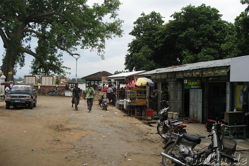 In Amarapura bei Mandalay, Burma