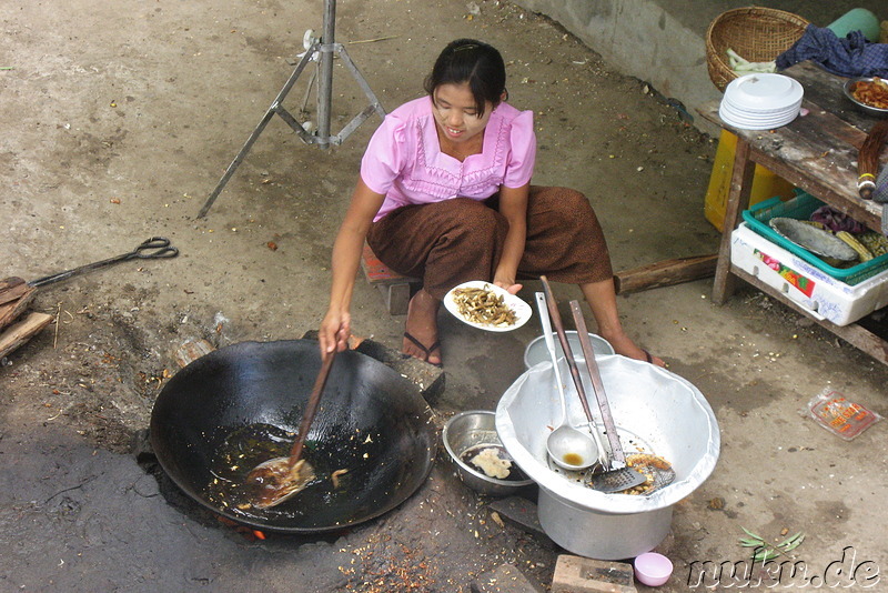 In Amarapura bei Mandalay, Burma