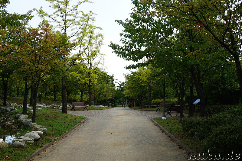 Jungang Park (중앙공원) in Incheon, Korea