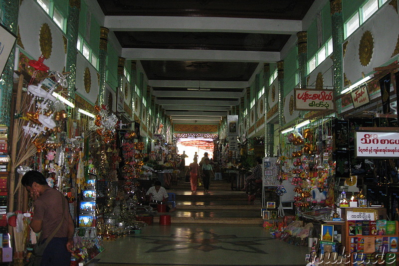 Kaba Aye Paya - Tempel in Yangon, Myanmar