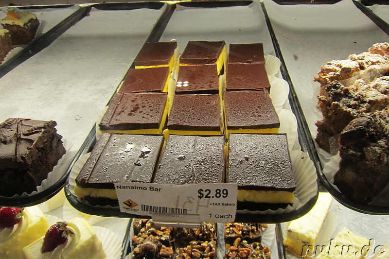 Kalorienbombe Nanaimo Bar auf dem Old Country Market in Coombs, Kanada