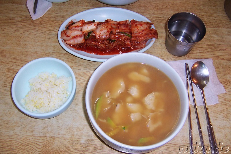 Kamjasujebi (감자수제비) - Hausgemachte Nudelsuppe - Nudeln in Fischbrühe