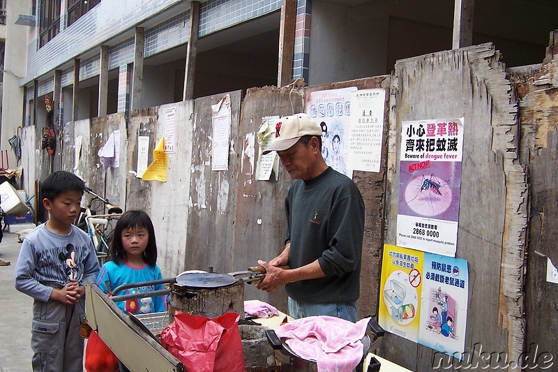 Kinder kaufen Waffeln, Tai O