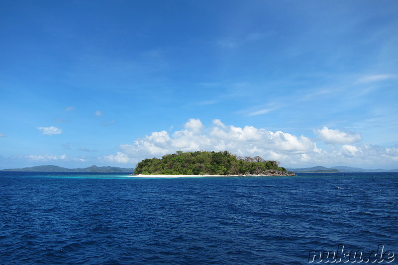 Kleine unbewohnte Insel mit Sandstrand, Palawan, Philippinen