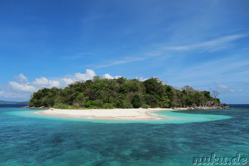Kleine unbewohnte Insel mit Sandstrand, Palawan, Philippinen