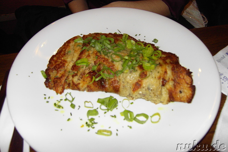 Knödel & Gulasch in einer Kneipe in Prag, Tschechien