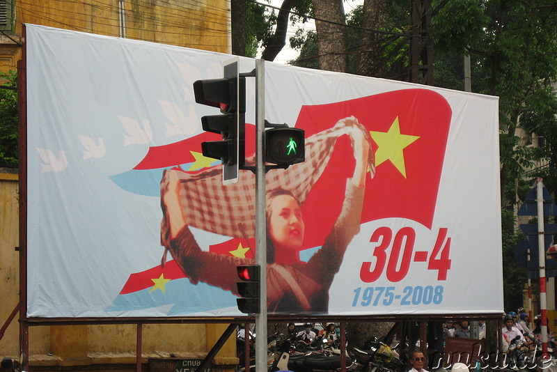 kommunistische Propaganda-Plakate in Hanoi, Vietnam